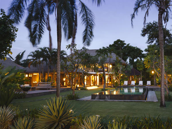 Villa Bangkuang - Villa at Dusk